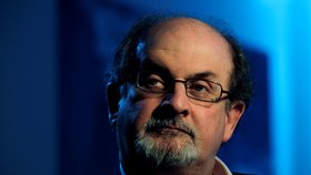 Spisovatel Salman Rushdie roku 2008.