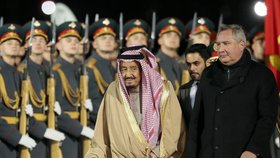 Saúdskoarabský král Salmán na návštěvě Ruska