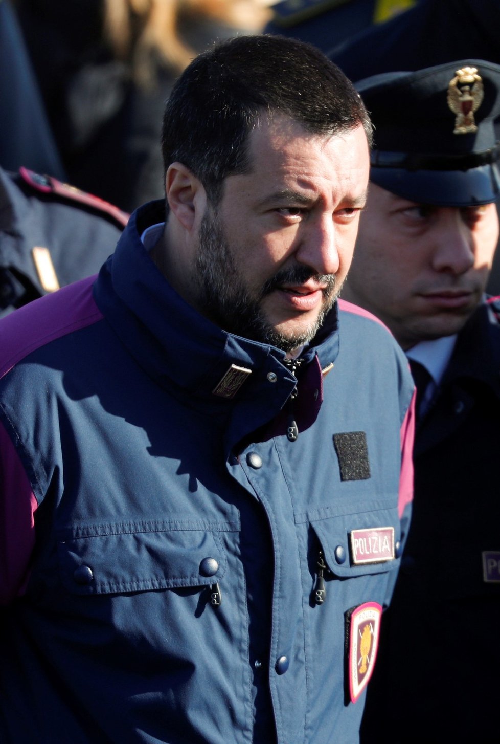 Italský ministr vnitra Salvini si potrpí na nošení uniforem.