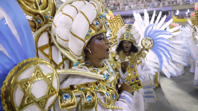 Karneval v Riu de Janeiru je symbolem Brazílie. Díky každoroční početné účasti je považován za největší slavnost na světě.