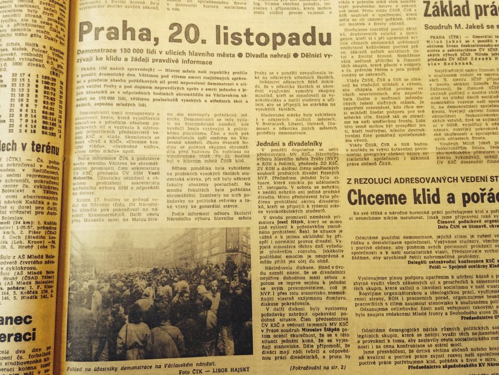 Zpráva v deníku Právo z listopadu 1989.