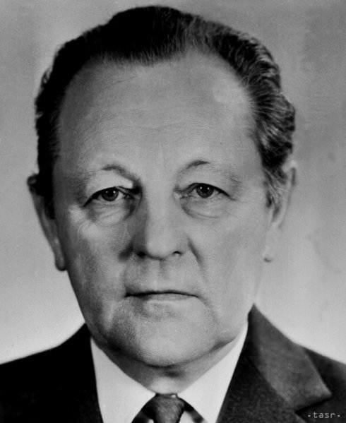 Generální tajemník ÚV KSČ byl v roce 1989 Milouš Jakeš.
