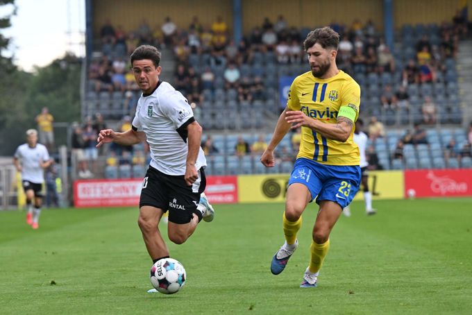 ONLINE: Opava - Karviná 0:0. Regionální derby na závěr úvodního kola druhé ligy ONLINE: Opava - Karviná 0:0. Regionální derby na závěr úvodního kola druhé ligy