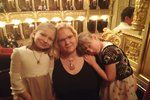 Samoživotelka Lucie (31) z Prahy se svými dcerami
