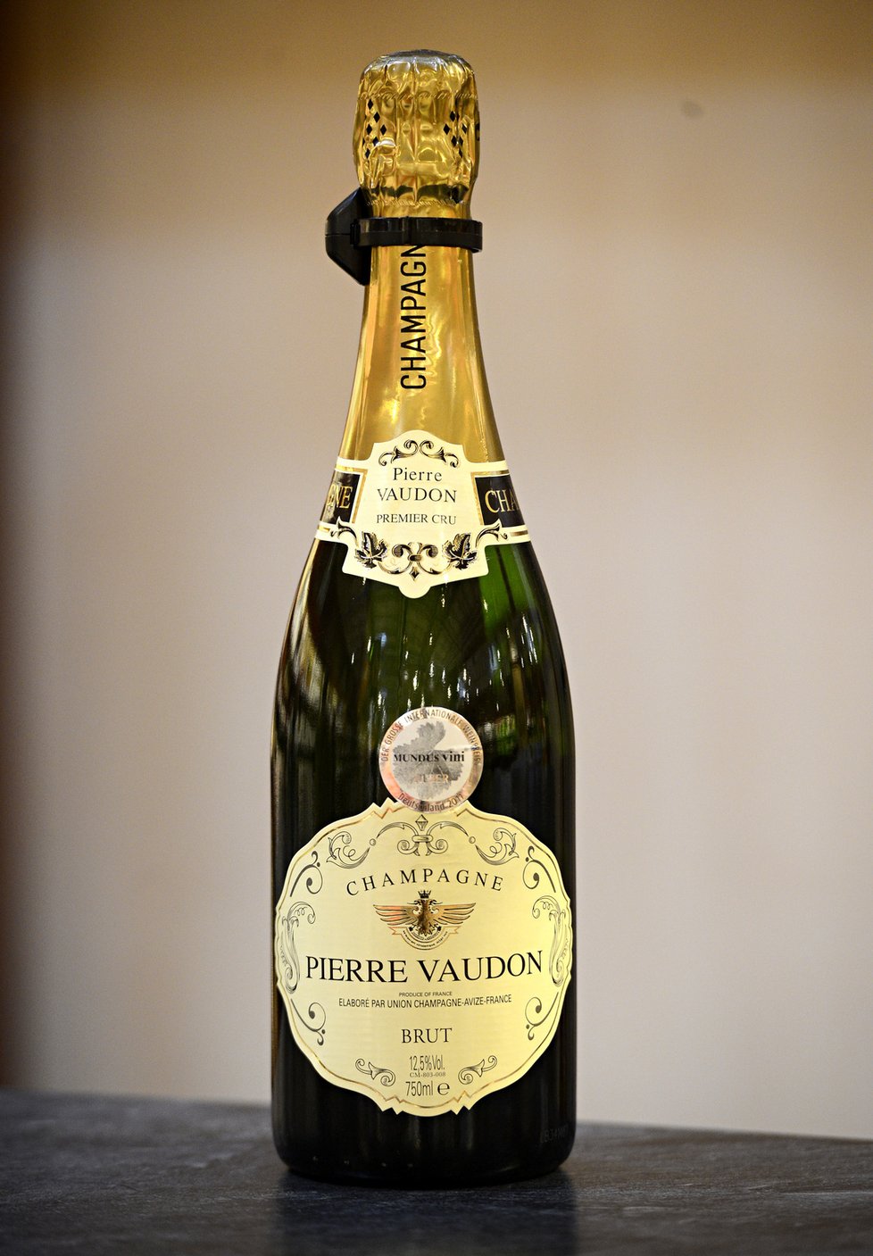 Pierre Vaudon Premier Cru: Elegantní, rafinované pravé šampaňské víno nejvyšší kvality.