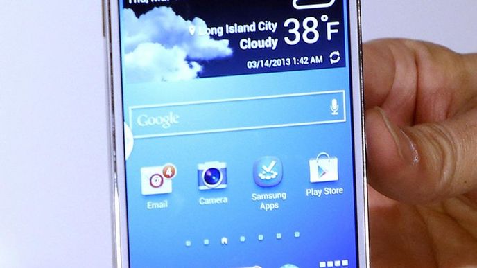 Samsung Galaxy S 4 (ilustrační foto)