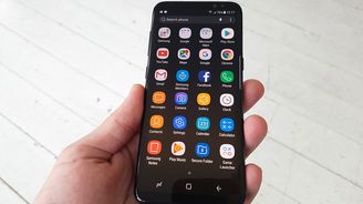 Samsung představil nový smartphone Galaxy S8. Má vytlačit Apple z místa jedničky