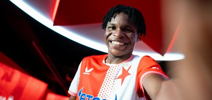 Nigerijec Samuel Isife v zimě posílí Slavii Nigerijec Samuel Isife v zimě posílí Slavii