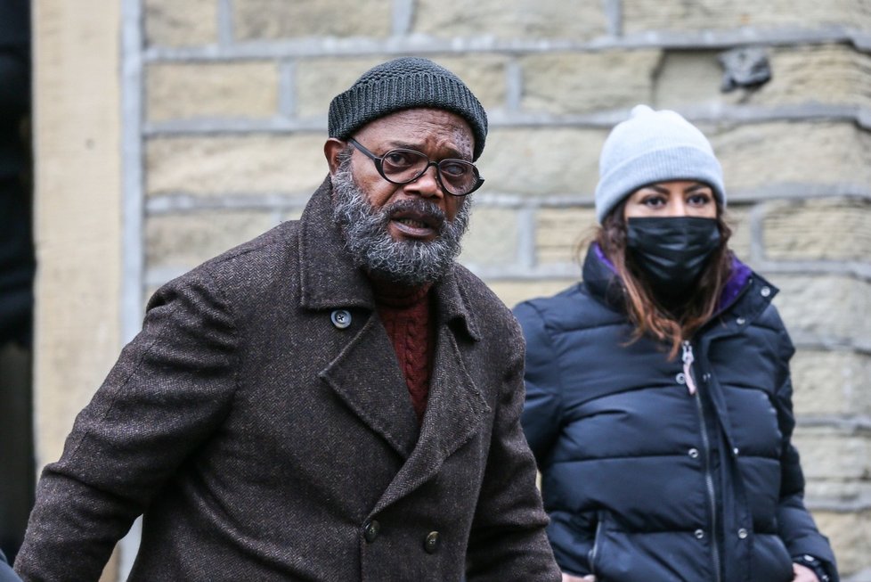 Samuel L. Jackson při natáčení seriálu Tajná invaze