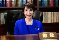 První žena premiérkou v historii Japonska! Do čela vlády chráněnka zavražděného expremiéra