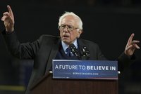 Zvrat v amerických volbách? Sanders porazil Clintonovou ve třech státech