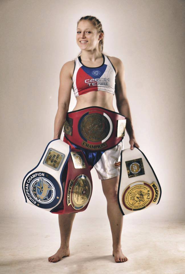 Česká šampionka v kickboxu Sandra Mašková