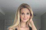 Moderátorka Sandra Parmová po plastické operaci zvětšení prsou