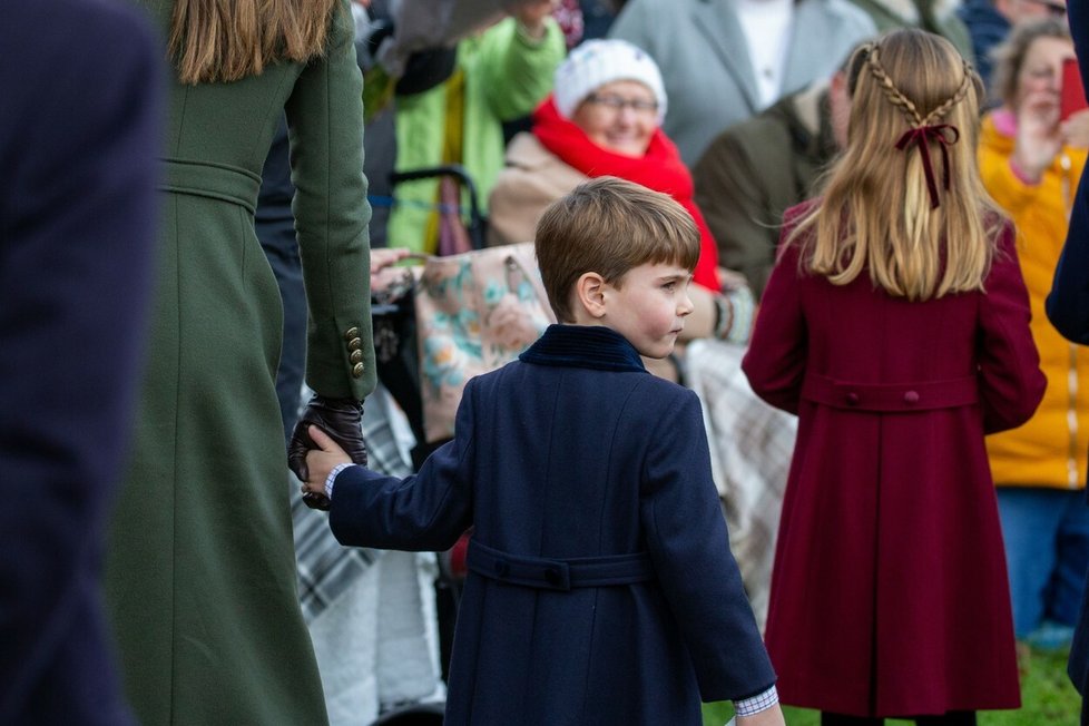 Královská rodina o Vánocích v Sandringhamu