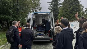 Dušan se mohl díky Sanitce splněných přání zúčastnit pohřbu milované manželky