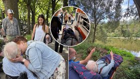 Sanitka splněných snů pomohla paní Hance s návštěvou rodiny na hřbitově