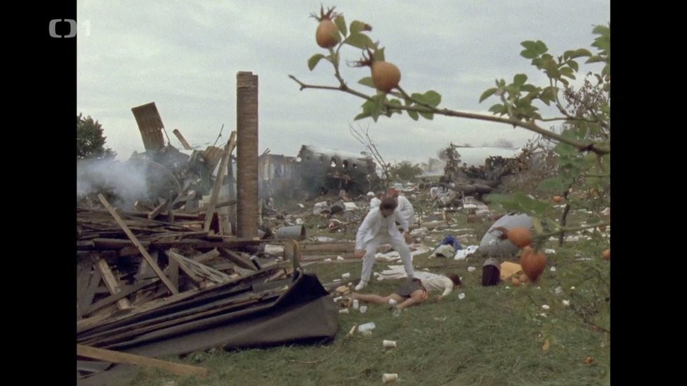 Suchdolské letecké havárii z roku 1975 se věnuje 11. díl seriálu Sanitka