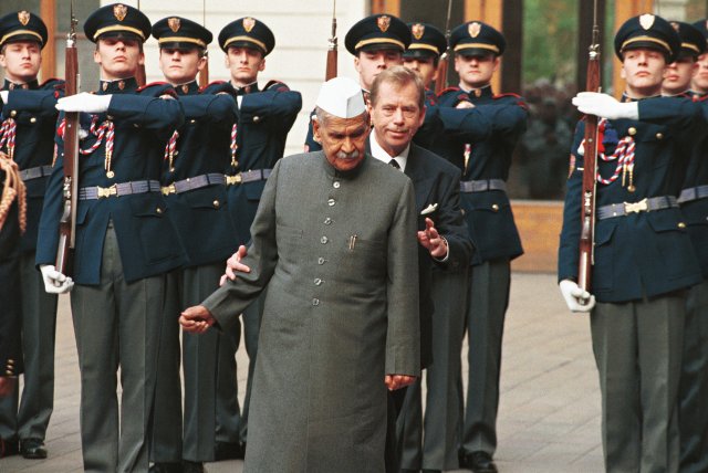 Indický prezident v Praze v roce 1996: Šankar Dajál Šarma a Václav Havel