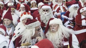 Bizár století. V Dánsku se právě koná již 60. ročník Světového kongresu Santa Clausů