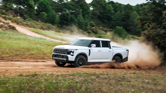 Španělská Santana vstává z mrtvých po boku čínské automobilky. Vydá se i na Dakar Španělská Santana vstává z mrtvých po boku čínské automobilky. Vydá se i na Dakar