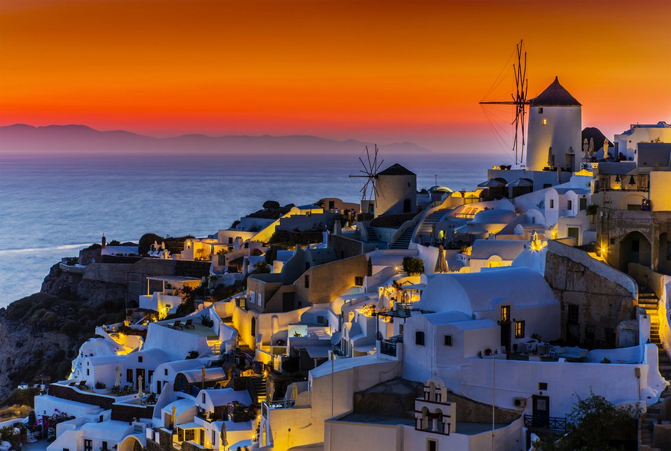 Ostrov Santorini je nejoblíbenější destinací v Řecku.