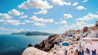 Líbánky na Santorini: Tam, kde láska hřeje jako řecké slunce