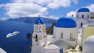 Řecko chce otevřít hranice turistům příští týden. S negativním testem nebudou muset do karantény
