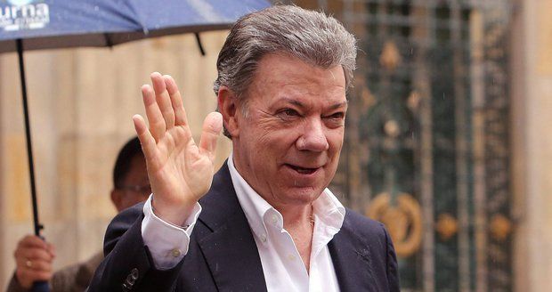 Nobelovu cenu míru získal kolumbijský prezident Santos. Za dohodu s povstalci