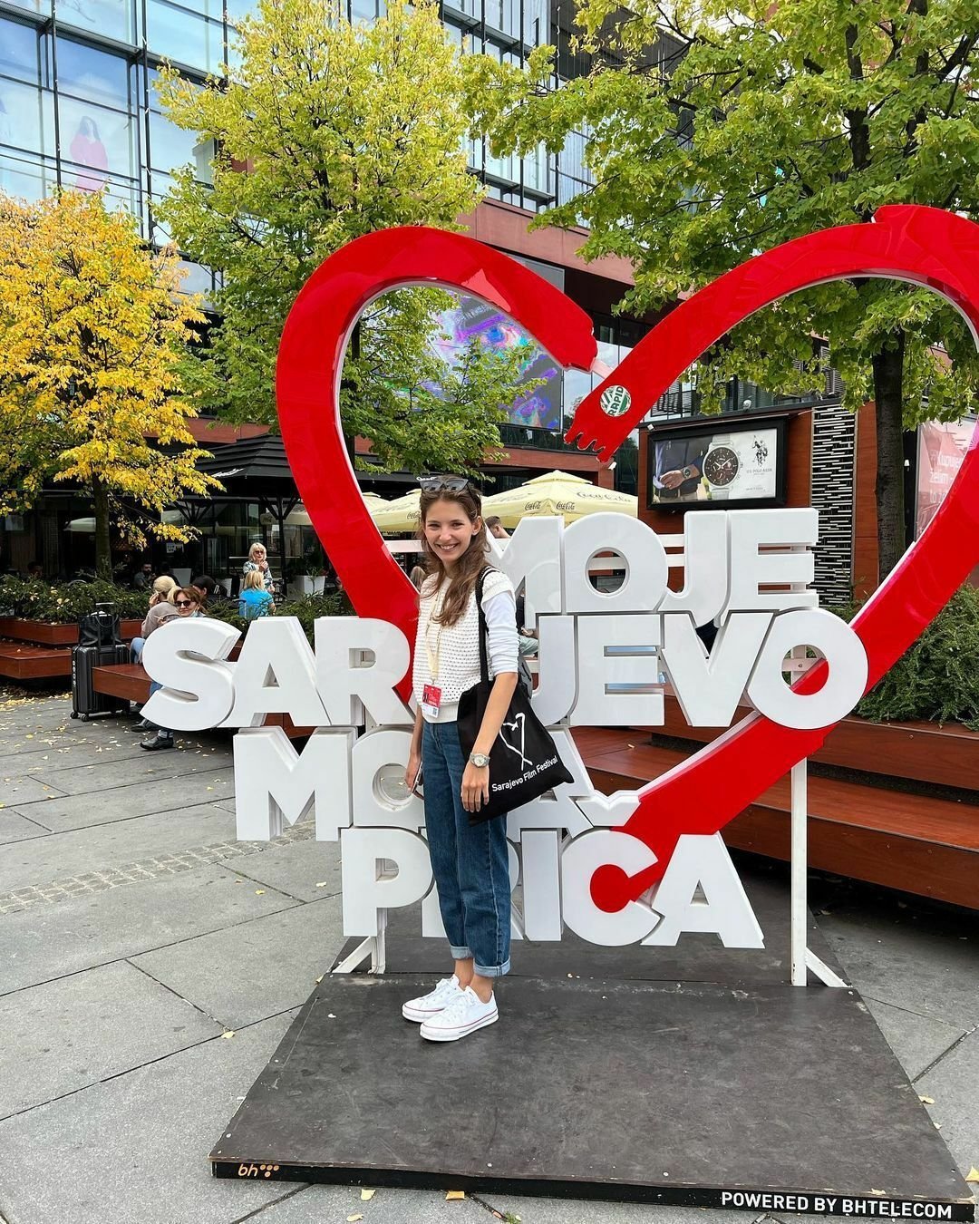 Sarajevský název Sara počeštila.