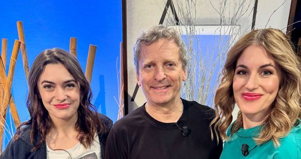 Sarah Haváčová dan David Prachař dalam program Sama doma Sarah Haváčová dan David Prachař dalam program Sama doma