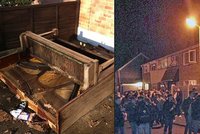 Puberťačka (14) svolala party na Facebooku: 800 lidí jí zdemolovalo dům
