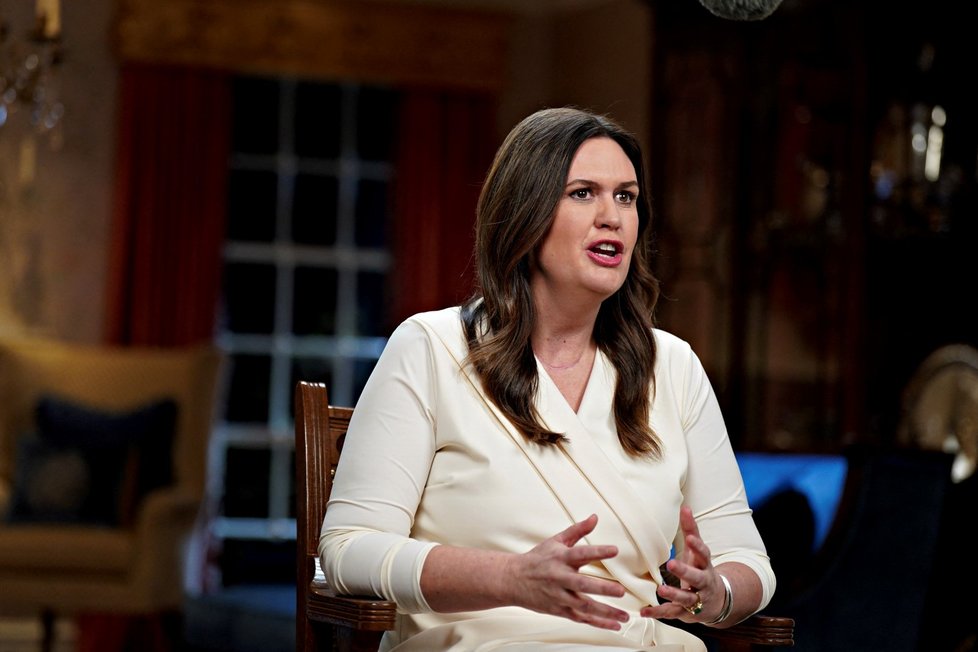 Guvernérka Arkansasu Sarah Huckabee Sandersová bývala Trumpovou mluvčí (7. 2. 2023).