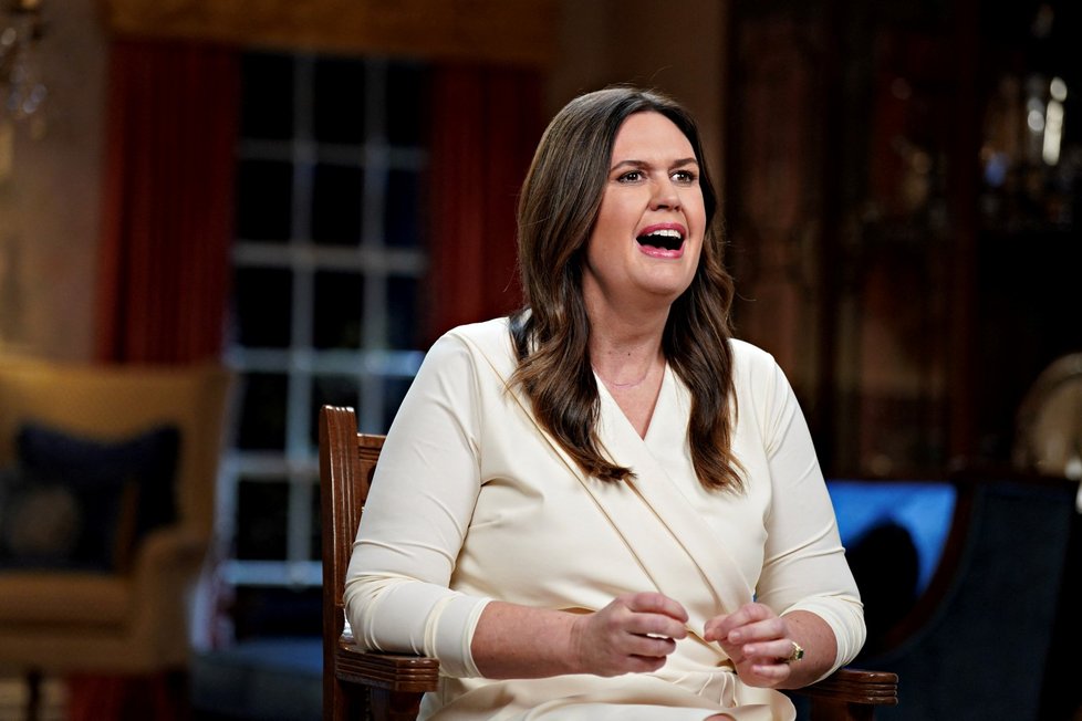 Guvernérka Arkansasu Sarah Huckabee Sandersová bývala Trumpovou mluvčí (7. 2. 2023).