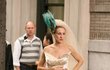 Outfit Sarah Jessicy Parker alias Carrie Bradshaw v Sexu ve městě. Outfit Sarah Jessicy Parker alias Carrie Bradshaw v Sexu ve městě.
