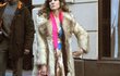 Outfit Sarah Jessicy Parker alias Carrie Bradshaw v Sexu ve městě. Outfit Sarah Jessicy Parker alias Carrie Bradshaw v Sexu ve městě.