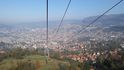 Obnovená lanová dráha se zařadila mezi jednu z nejvýraznějších atrakcí města. Až na vrchol hory Trebevič ale turisty nevyveze. Zájemce o výstup pak čeká ještě  zhruba 2,5 hodiny pěšího stoupání.