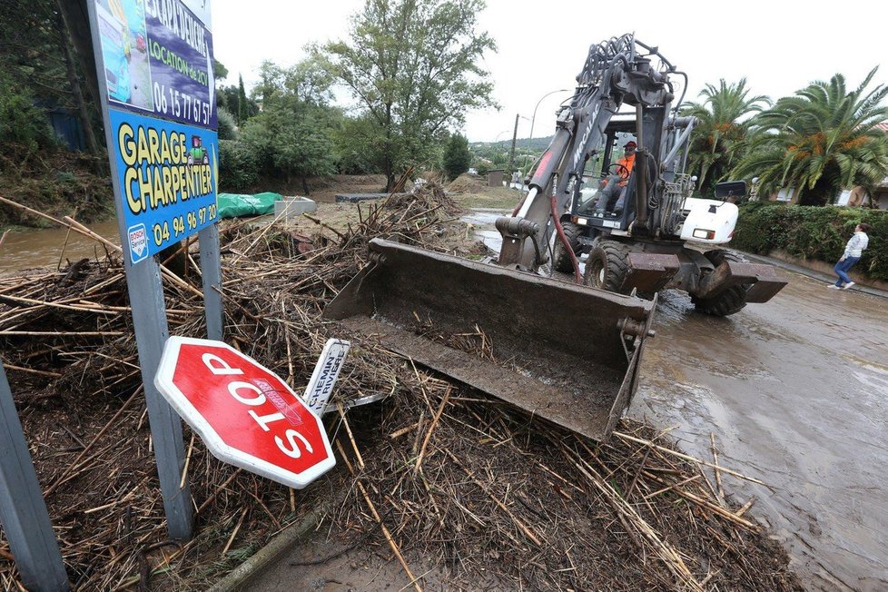 Silné deště na jihu Francie si vyžádaly nejméně tři mrtvé (ilustrační foto)