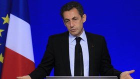 Nicolas Sarkozy skončil ve vazbě