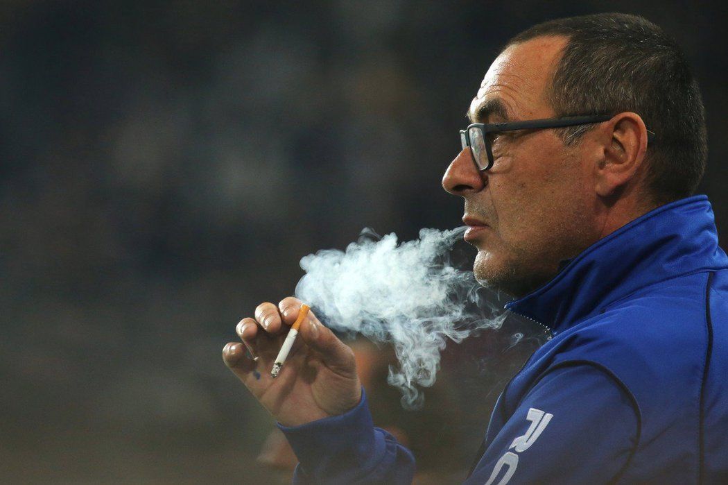 Maurizio Sarri je vášnivým kuřákem