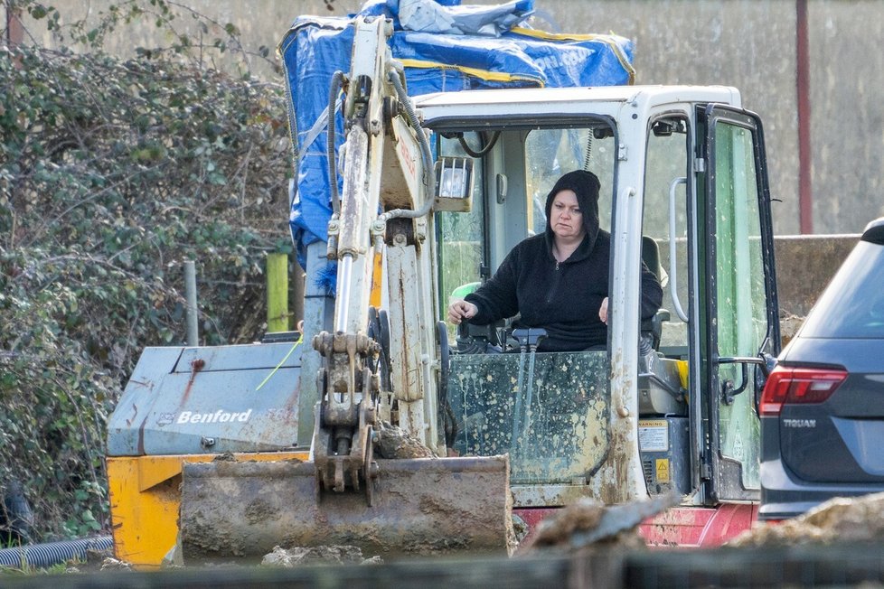 Bagristka Sasha Walpole, která Harryho připravila o panictví.