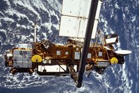 Na Zemi dopadne satelit: Koho trefí půl tuny šrotu?