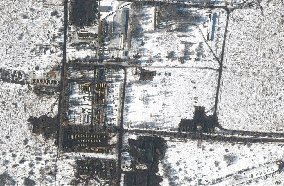 Napětí mezi Ruskem a Ukrajinou: Satelitní snímky ruského vojska (23.2.2022)