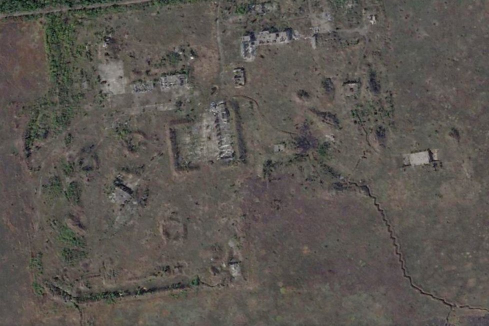 Satelitní snímky Avdijivky, kterou měsíce bránila ukrajinská armáda (10.3.2024).
