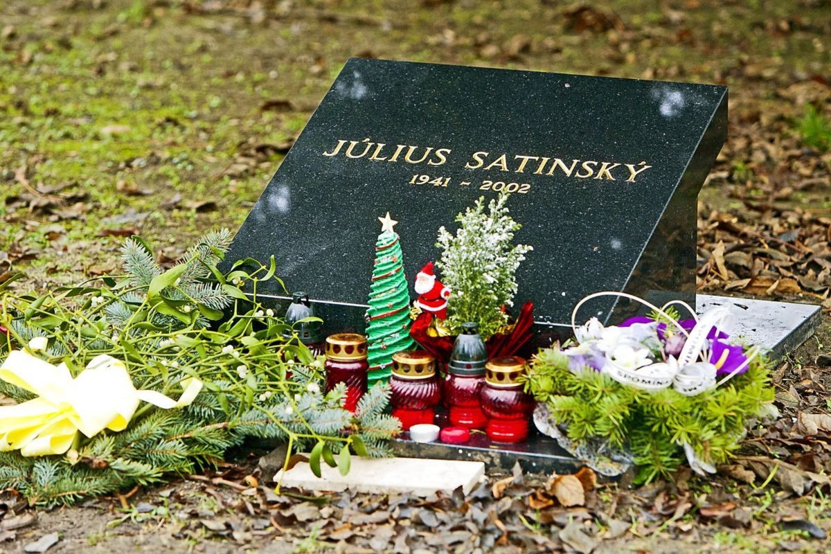 Hercův hrob na ondřejovském hřbitově v Bratislavě.