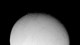 Měsíc planety Saturn Enceladus