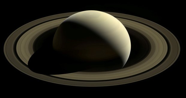 Saturn má 20 nově objevených měsíců, nejvíc ve Sluneční soustavě