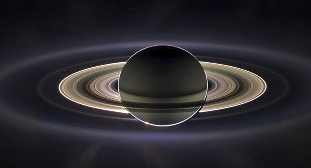 Podívejte se na Titan očima sondy Cassini