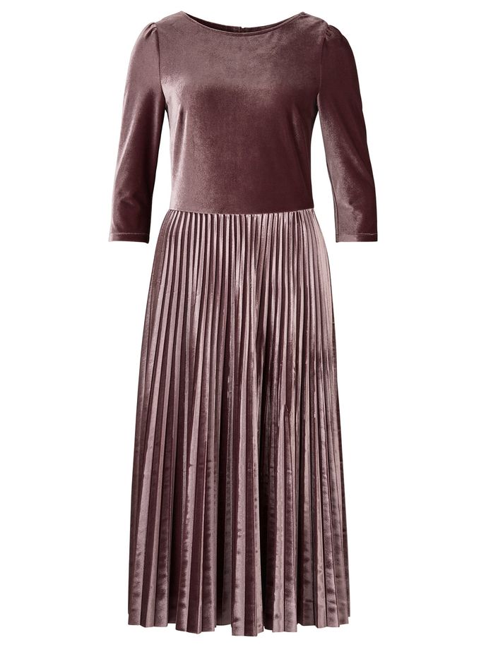 Sametové plisované šaty, Esprit, 2799 Kč Sametové plisované šaty, Esprit, 2799 Kč