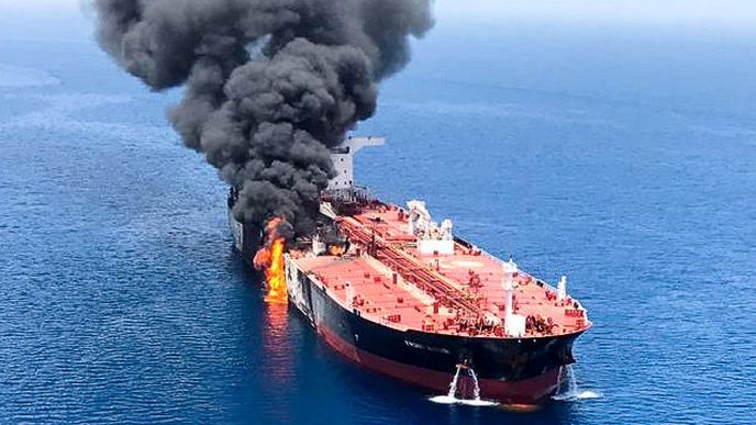 Saúdská Arábie se připojila k USA a Británii v obvinění Íránu z útoku na dva tankery v Ománském zálivu.