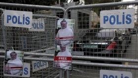 Turecká policie vyšetřuje zmizení saúdskoarabského opozičního novináře Džamála Chášakdžího. Po jeho osudu se pídí i řada novinářů. Chášakdží zmizel 2.10. při návštěvě saúdského konzulátu v Istanbulu, policisté se domnívají, že ho tam Saúdové zabili.